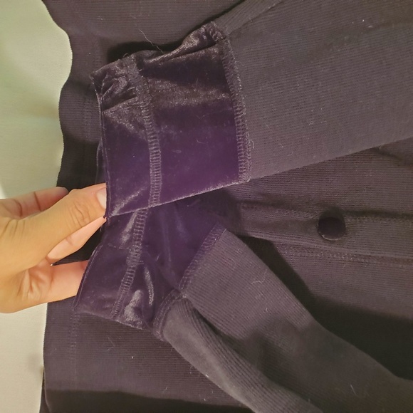 3for$25 button down black soft velvet long sleeve - Picture 3 of 6